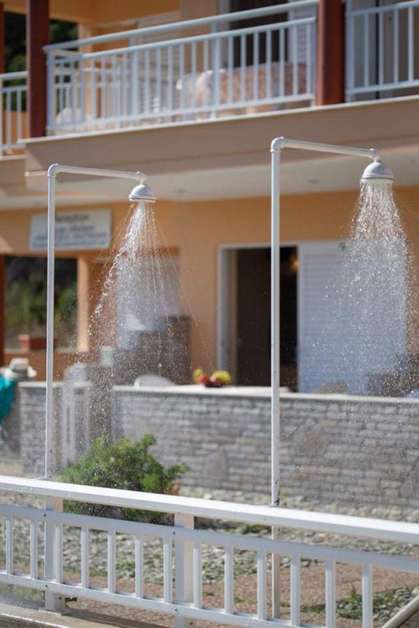 House Aggeliki Hotel Kalamitsi  Exterior photo